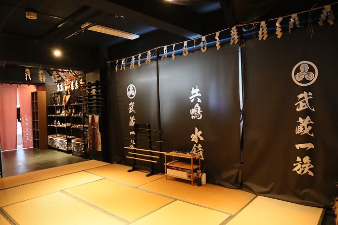 Ninja Samurai 2-hour hands-on lesson by Japanese master in Tokyo - Shuriken and Blow Darts: A Hands-On Skill With Real Targets