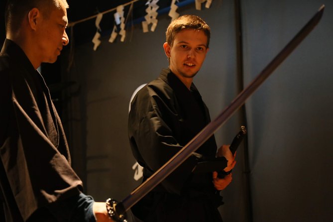 Ninja Samurai 2-hour hands-on lesson by Japanese master in Tokyo - Instructor Energy in English: The Part That Makes It Click