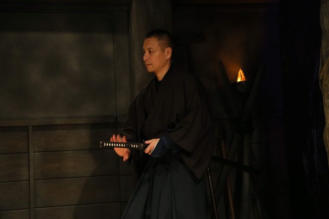 Ninja Samurai 2-hour hands-on lesson by Japanese master in Tokyo - The 2-Hour Flow: Ninja Tools, Trick House Bits, and Sword Basics