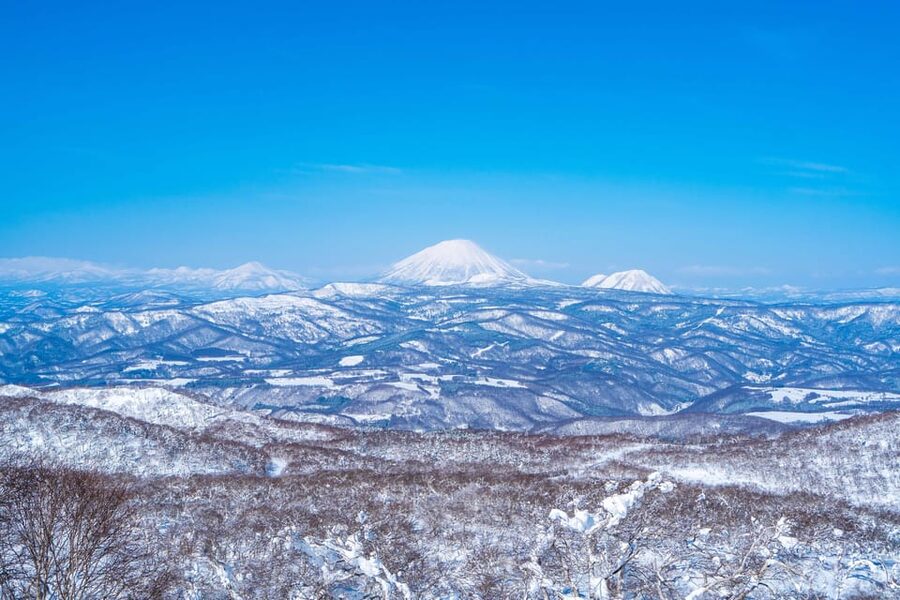 Noboribetsu: Orofure Pass Snowshoeing Tour - Gear provided, but your layering matters more than you think