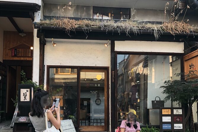 Nostalgic Osaka walk, totally different from Dotonbori - Stop 3: Кーデリーカフェ in a renovated old house