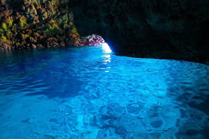 [Okinawa Blue Cave] Snorkeling with Private Guide+ Free Photos - Facilities at 冒険島: showers, lockers, and an easy reset