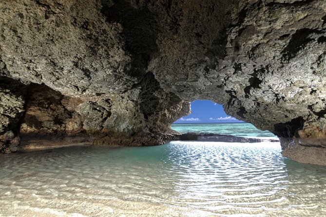 Okinawa Ishigaki Blue Cave Snorkeling Tour - Gear details, included items, and the ¥1,000 equipment question
