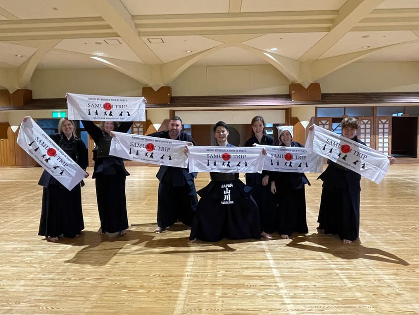 Okinawa: Kendo Martial Arts Lesson - Learning the three pillars: spirit, manners, and lifelong kendo