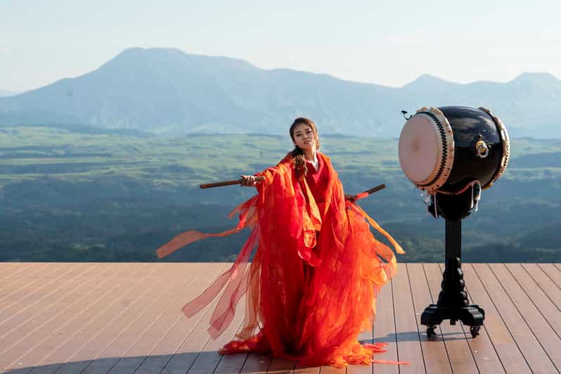 Open-air theater "Tao- no-Oka" Drum TAO Live performance - TAO-no-Oka and the Skyward Stage view you feel in your chest