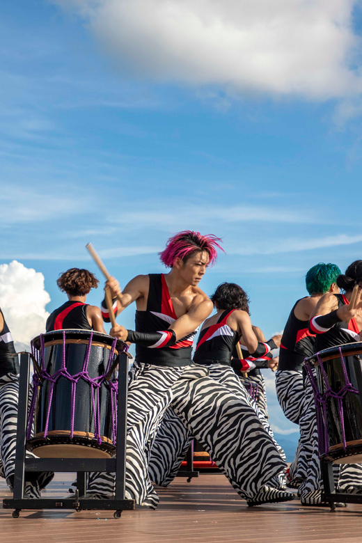 Open-air theater "Tao- no-Oka" Drum TAO Live performance - Weather reality: how rain changes the show plan
