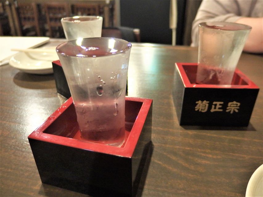 Osaka: Bar-Hopping Night Tour in Namba - Ura-Namba food alley: the best ending for a hungry group