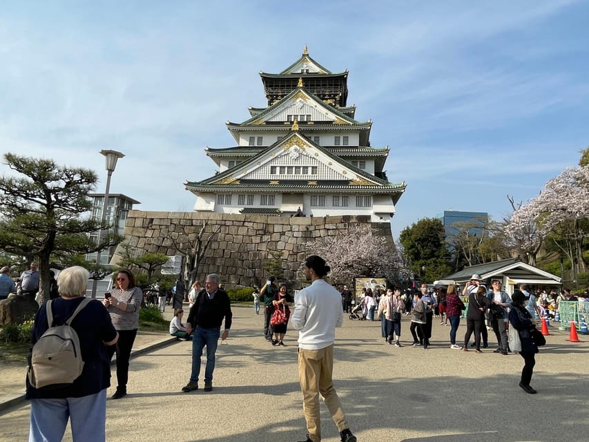Osaka Castle Guided Tour - What to expect day-of: timing, pacing, and crowds