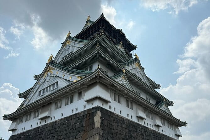 Osaka Castle Walking Tour - What you’ll see on the grounds: history, significance, and the stuff you’d miss fast