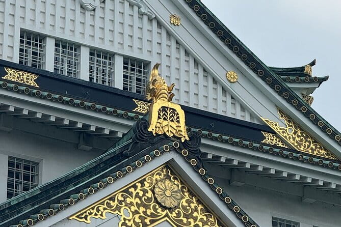 Osaka Castle Walking Tour - English guide plus real questions, not just a script