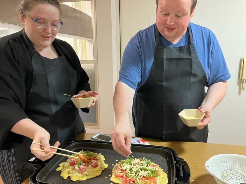 Osaka : Cooking Class Okonomiyaki & Takoyaki course in Nanba - The 2-hour rhythm: prep, cook, then eat with drinks