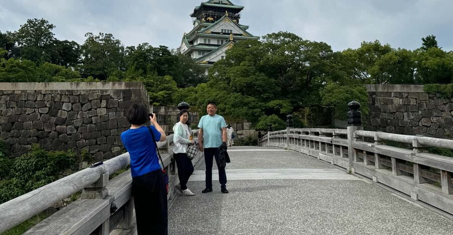 Osaka: Early Morning Osaka Castle Guided Tour, Avoid Crowds - Why an Early-Morning Osaka Castle Walk Beats the Daytime Rush