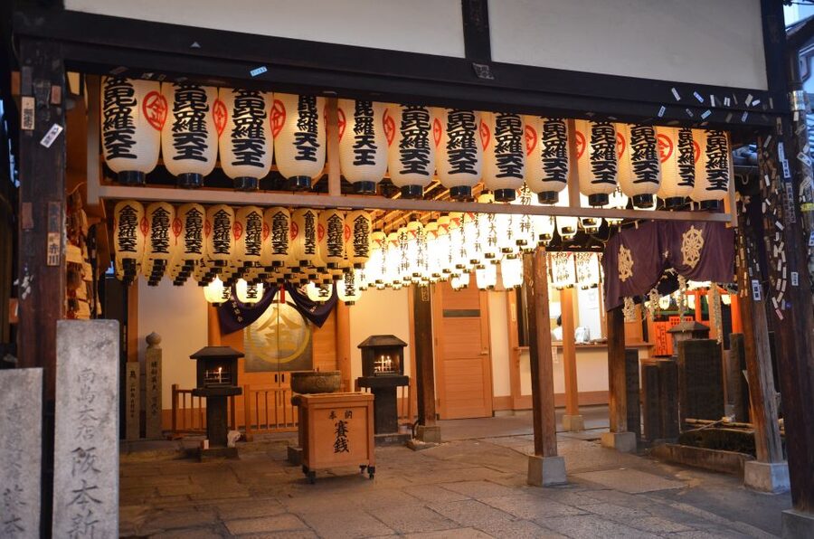 Osaka: Food Tour at Night with Tastings - How the Night Tastes: What to Expect at the 4 Stops