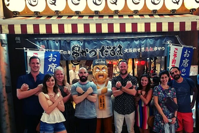 Osaka Kickstart: Hotspots & Hidden Gems Tour - Kuromon Market Seafood Bites and the Cosplay Zone Stroll