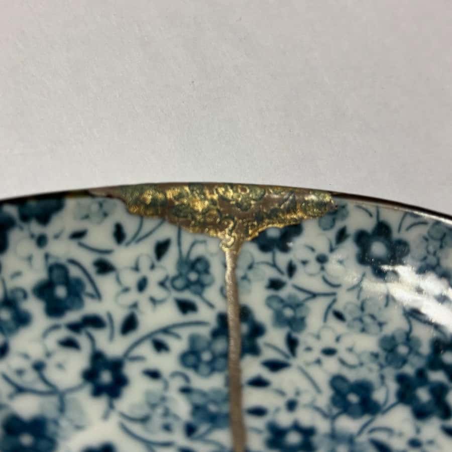 Osaka: Kintsugi Workshop, Beauty in Brokenness - Step-by-step repair: lacquer, resin, and golden powder