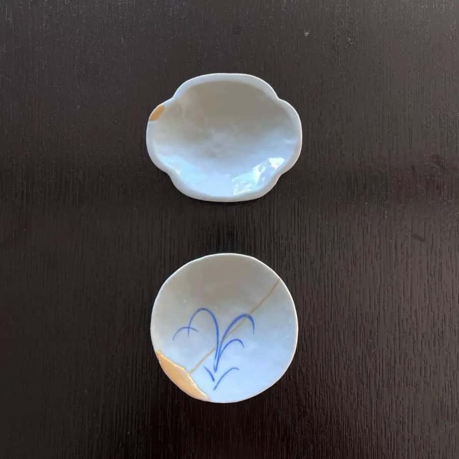 Osaka: Kintsugi Workshop, Beauty in Brokenness - The studio setting: an artisan workspace with real craft energy