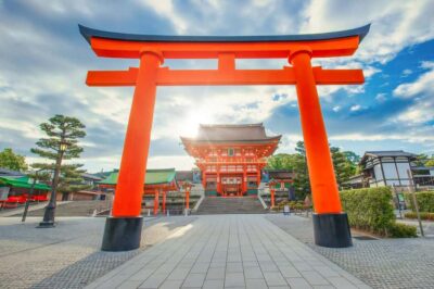 Osaka/Kyoto: Arashiyama, Nara & Fushimi Inari Shrine w/Lunch