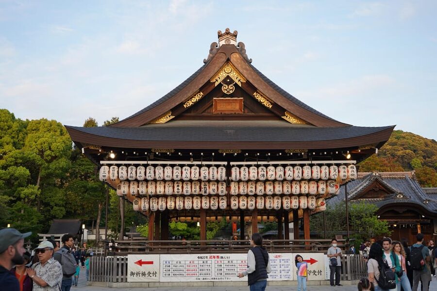 Osaka/Kyoto/Nara: Custom Tour with English-Speaking Guide - Nara Park and Todai-ji: Deer, Scale, and a Temple That Changes the Math