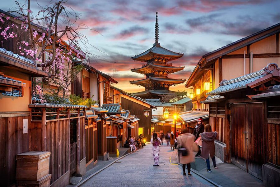 Osaka/Kyoto: Private Kyoto and Nara Day Trip - Fushimi Inari Taisha to Arashiyama Bamboo Forest, a classic Kyoto combo