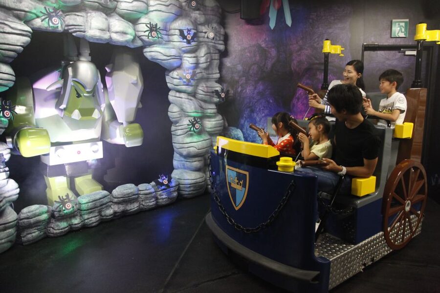 Osaka: LEGOLAND® Discovery Center Admission Ticket - Accessibility and Group Style, Small Group but Still a Real Park