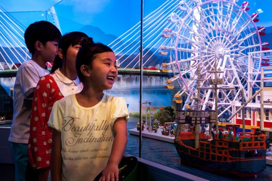 Osaka: LEGOLAND® Discovery Center Admission Ticket - Price and Logistics, The Adult-With-Child Rule