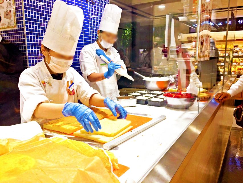 Osaka: Main Sights and Hidden Spots Guided Walking Tour - Doguyasuji Kitchen District: Wax Food Models and Cooking-Tool Theater