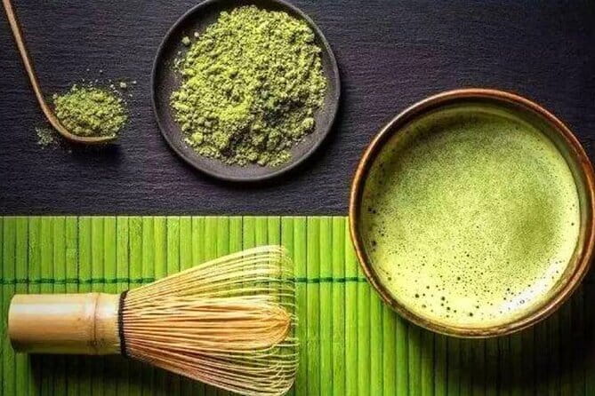 Osaka: Nara, Todaiji, Uji Matcha, and Hot Spring Tour - Kasuga-taisha in 40 minutes, the shrine stop that adds variety