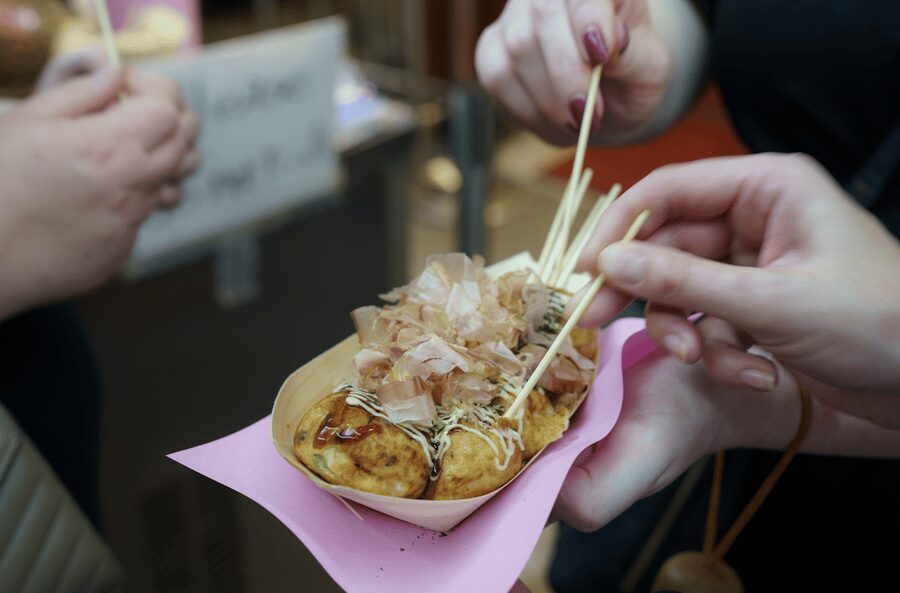 Osaka Private Custom Tour with Local Guide - Your English Guide, and the Pace That Actually Works