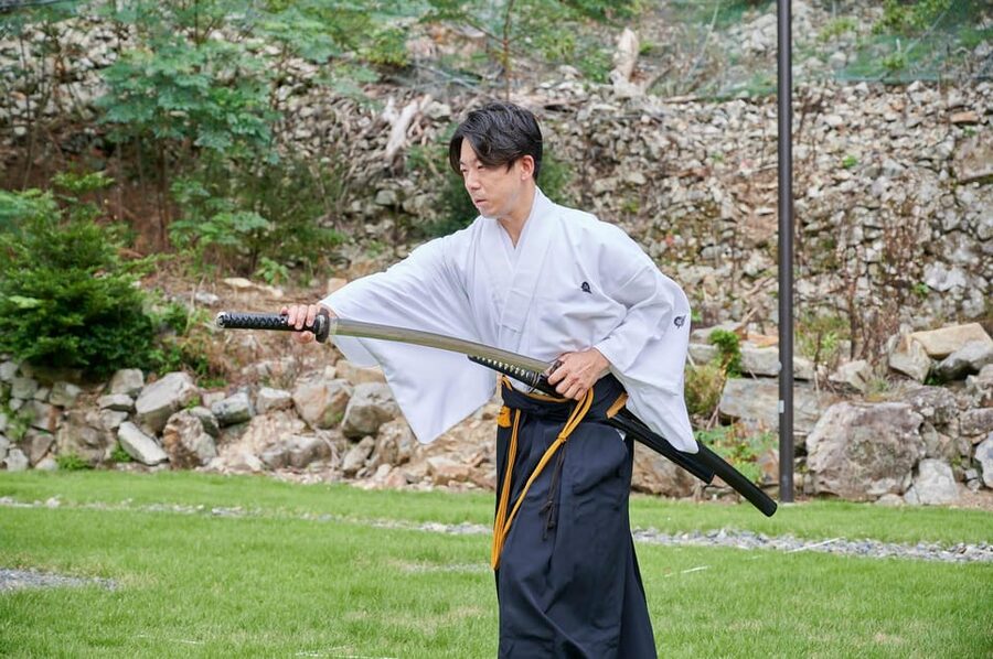 Osaka: Private Samurai Experience - Train with Sword Master - The 3-hour rhythm that keeps it focused