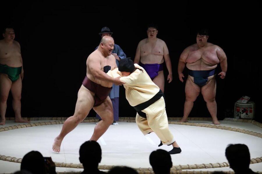 Osaka: Sumo Stage Show with Bento or Snack + Fight & Photo - How the show explains sumo, without drowning you in rules
