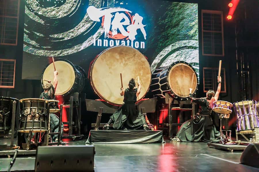 Osaka: UTAGE Japanese Taiko Live Show - Audience participation: how the one-song invite actually feels