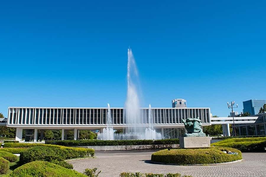 Peace Memorial Park, Hiroshima Castle, & Garden Private Tour - Price and value: is $82 per person a fair deal?