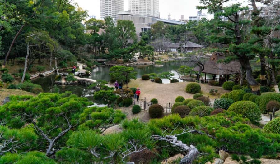 Peace Memorial Park, Hiroshima Castle, & Garden Private Tour - Who should book this private tour?