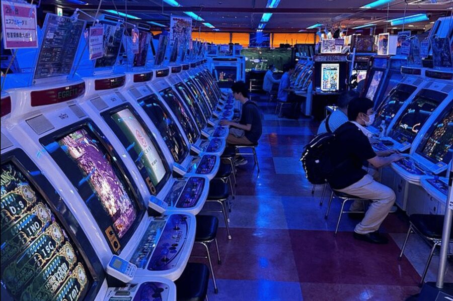 Private Akihabara Anime Game Maid Cafe Tour w/ free pickup - Why Akihabara Plus Maidreamin Works So Well in Half a Day