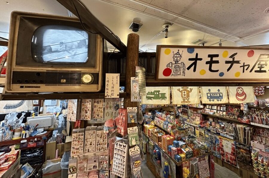 Private Akihabara Anime Game Maid Cafe Tour w/ free pickup - Maidreamin on Idol-dori: What the Maid Cafe Stop Adds