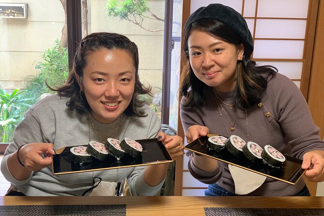 Private Art Sushi Roll Class in Kyoto - The tatami-room customs: socks, timing, and what “private” means in practice