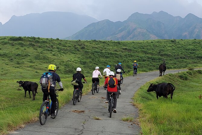 Private E-MTB guided cycling around Mt. Aso volcano & grasslands - A private e-MTB day that actually feels like Aso