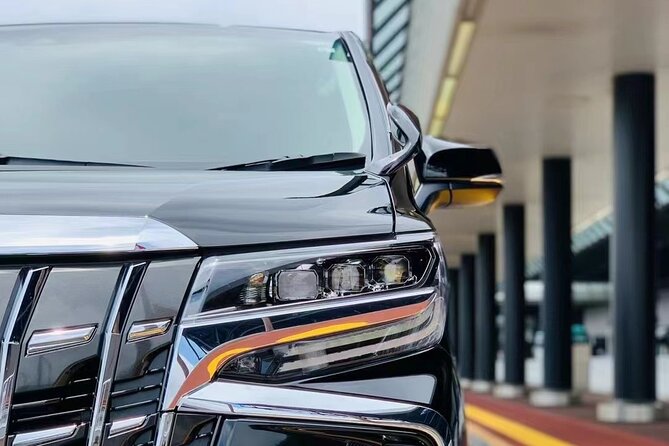 Private Haneda Airport (HND) to Central Tokyo City Transfer - Meeting Your Driver at Haneda Arrivals (Welcome Board + Flight Tracking)
