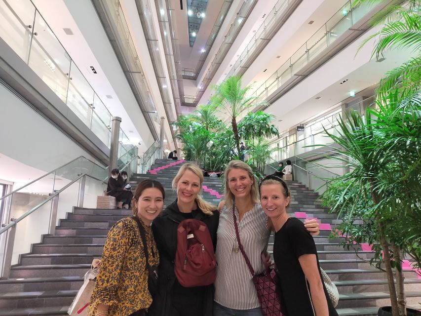 Private Harajuku Omotesando Architecture Tour - The drinks break that keeps the pace comfortable