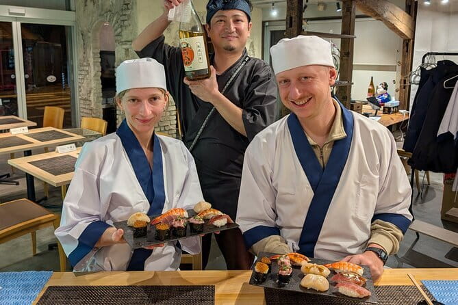Private Hiking Tour to View Mt. Fuji - Menkyo-kaiden: Yoshida udon lunch, and why cash is key