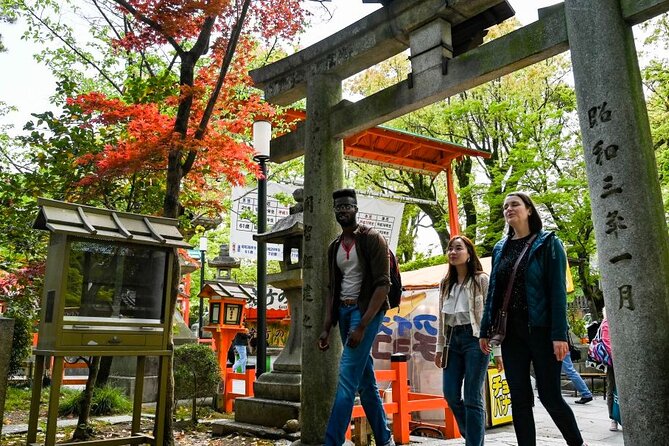 Private Kyoto Tour with a Local, Highlights & Hidden Gems, Personalised - Yasaka Shrine and Maruyama Park: calm spirituality plus a natural reset
