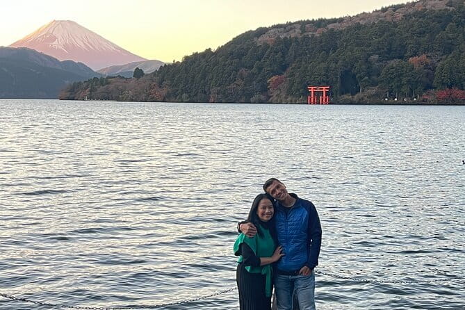 Private Tour - Hakone Day Trip! A Tour to Explore All Must-Sees! - Togendai View Restaurant: Lunch With Lake Ashi Running in the Background