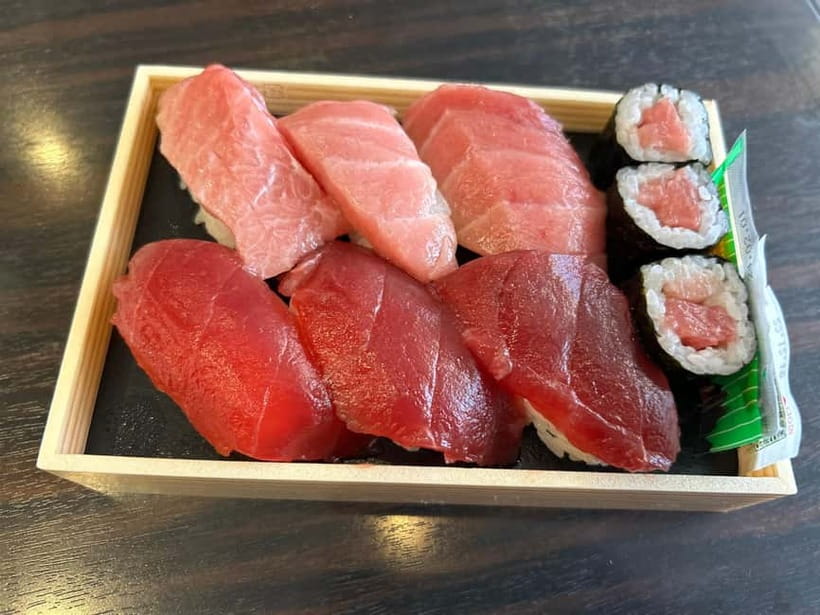 Private Toyosu & Tsukiji Market Adventure with Tuna Auction - Practical morning logistics that can make or break your comfort