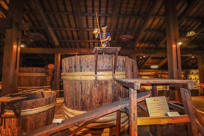 Sake Brewery and Japanese Life Experience Tour in Kobe - The route: Hakutsuru museum, Kobe Shushinkan, Konan Muko no Sato, and market streets