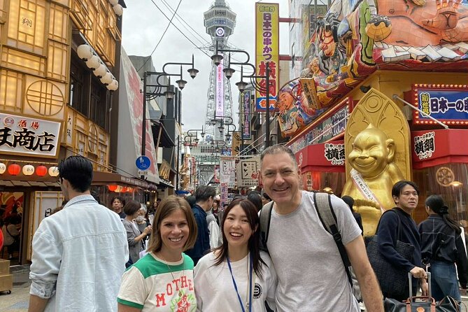 [Same Day OK] Osaka 4 hour, Castle, Market, Walking tour - Kuromon Market: food browsing without the sit-down pressure