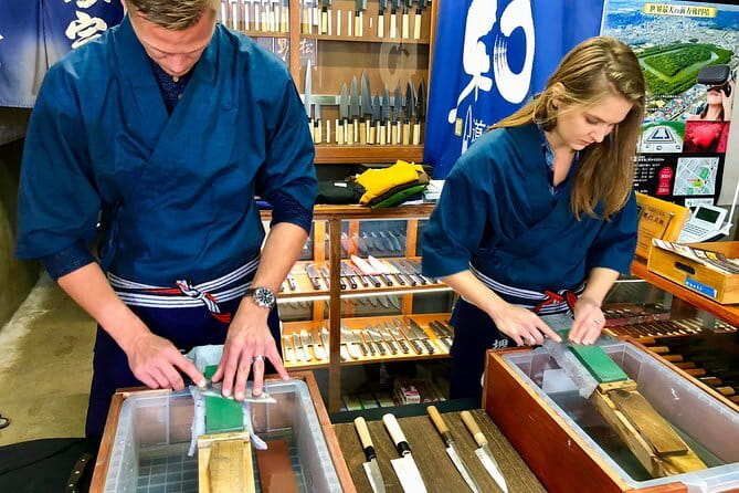 Sharpen Japanese Knives in Osaka - Key highlights