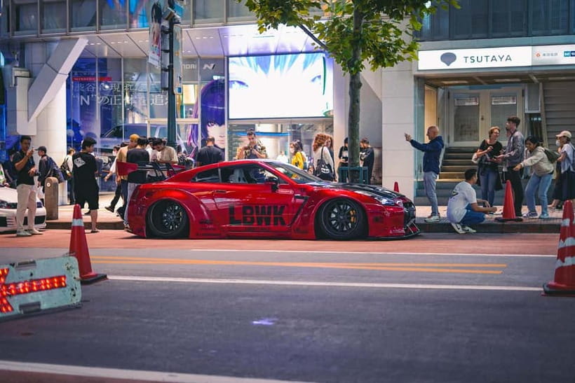 Shibuya City: Daikoku PA GT-R R35, R34, R33 or R32 Tour - Shibuya Crossing, Rainbow Bridge, and Tokyo Tower: icons with a car-scene twist