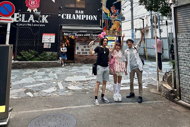 Shinjuku Nightlife Tour - Omoide no Nukemichi: an older Shinjuku feel and a second bar pop