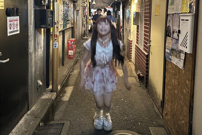 Shinjuku Nightlife Tour - The guides matter: Miley and JE set the tone