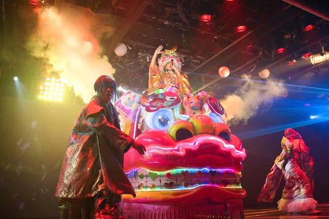 Shinjuku, Tokyo: Samurai Show Ticket in Kabukicho with 2 drinks - Drinks during the performance: fast service and easy included value